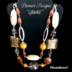 Premier Designs “Sable” Necklace